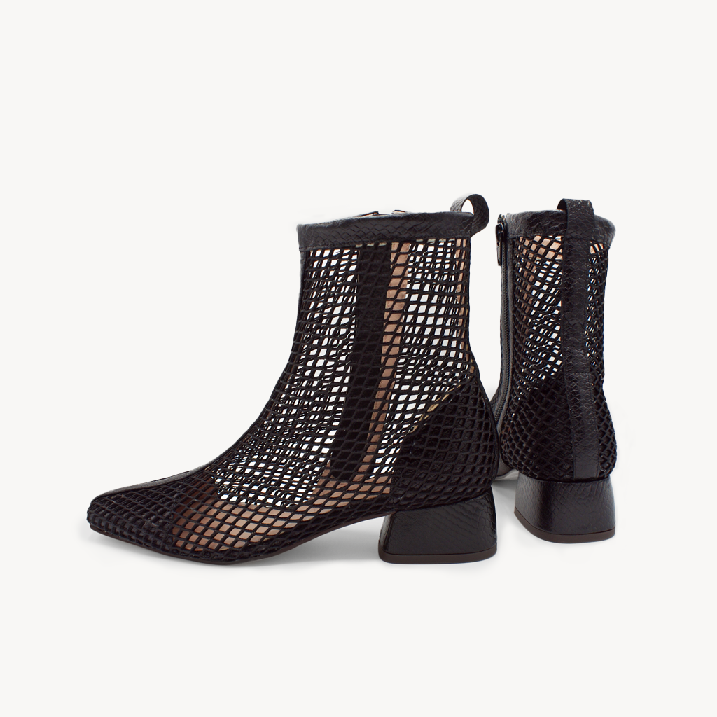Boot Mesh Black